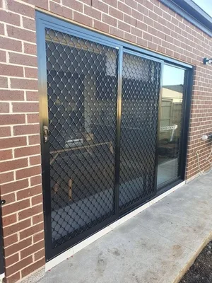 Pintu Sliding Kasa Nyamuk — Alumunium