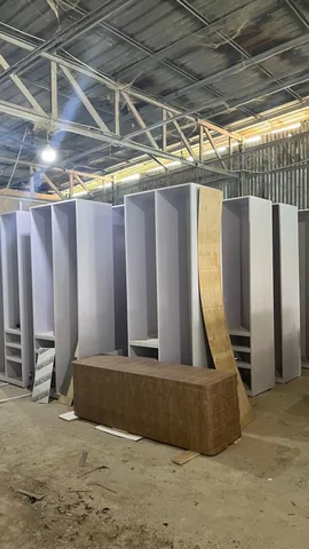 Rangka kabinet di workshop